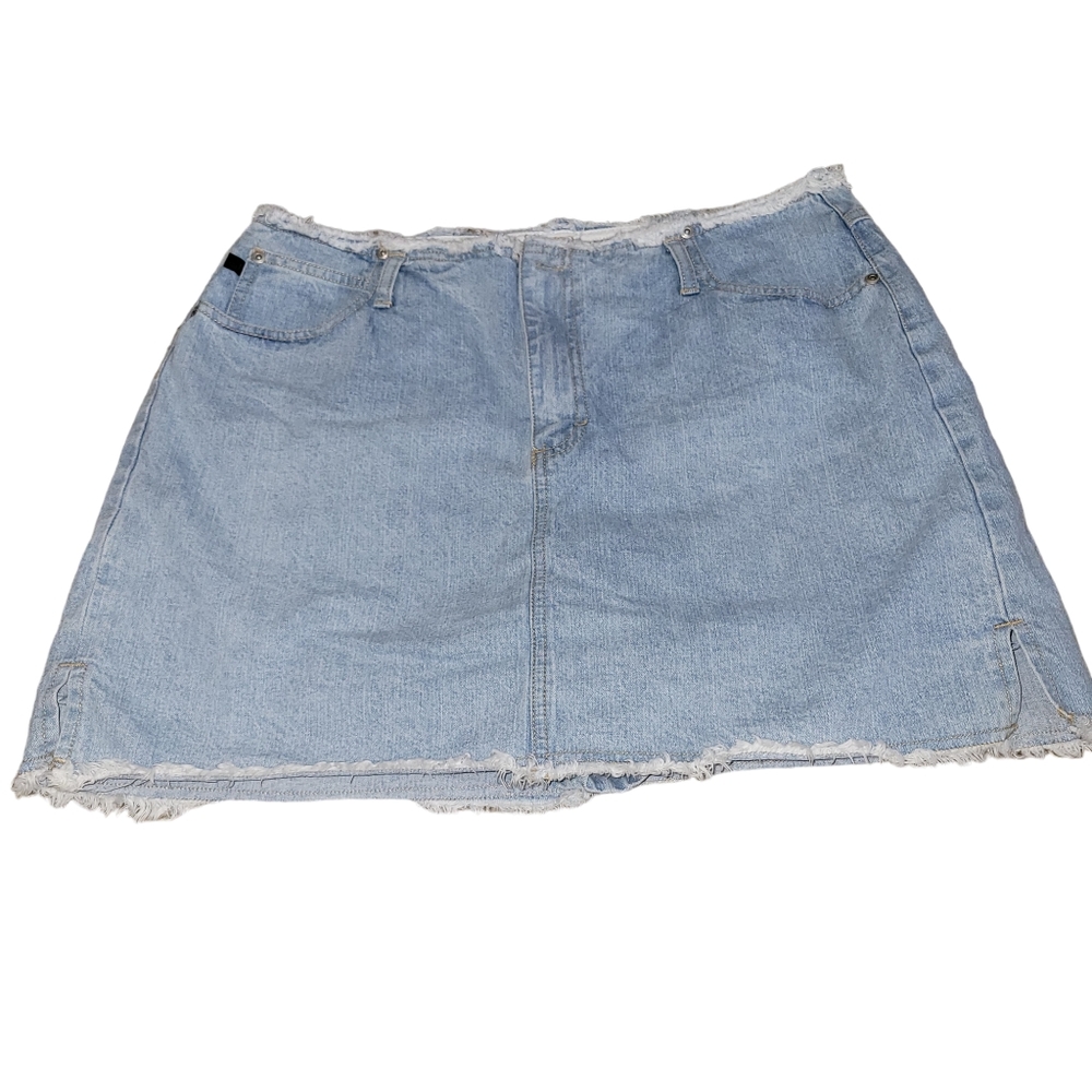 Jalate Denim Skort. Size 18. Excellent Condition Pre-owned.